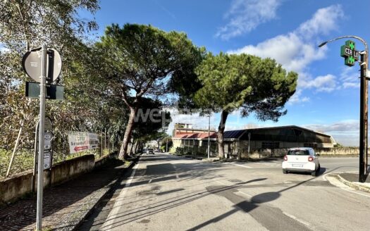 Locale commerciale in vendita