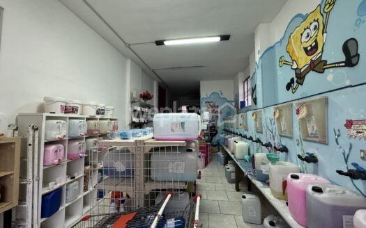 Locale commerciale in affitto