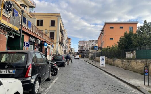 Locale commerciale in affitto