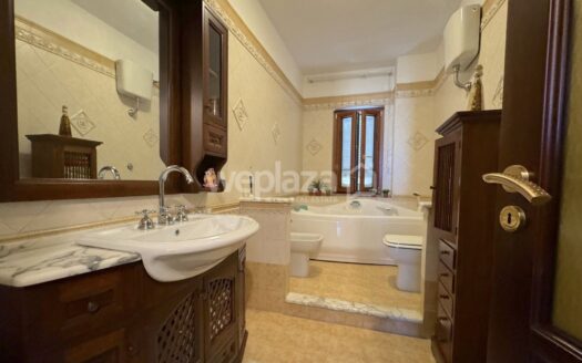 Trilocale in vendita