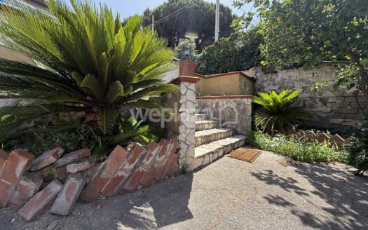 Villa indipendente in vendita