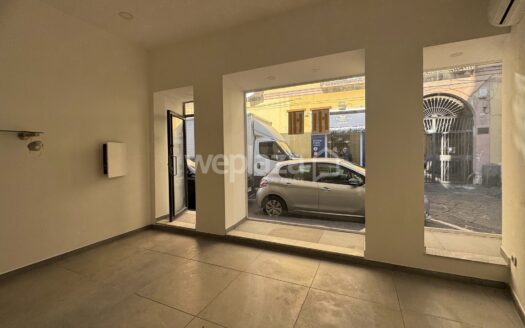 Locale commerciale in affitto