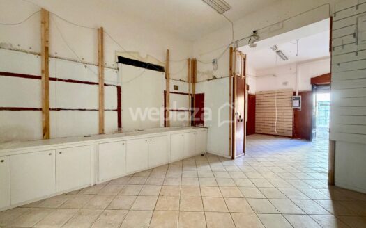 Locale commerciale in affitto