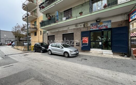 Locale commerciale in affitto