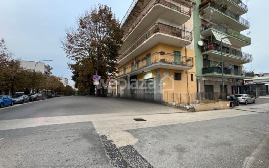 Locale commerciale in affitto