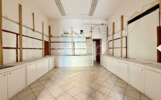 Locale commerciale in affitto