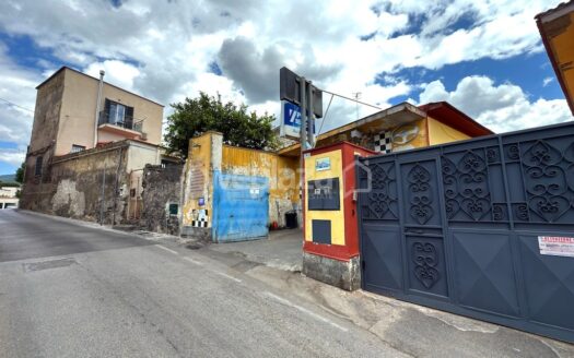 Locale Commerciale in vendita