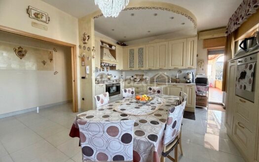 Quadrilocale in vendita