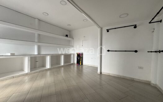 Locale commerciale in vendita