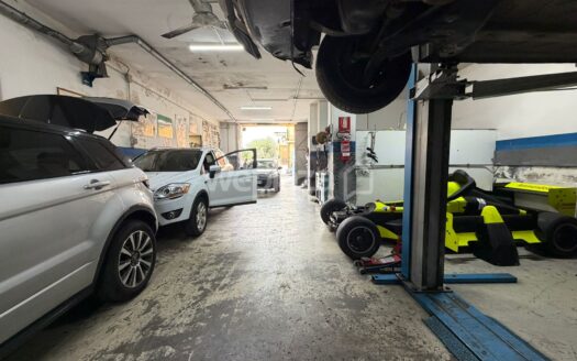 Locale Commerciale in vendita