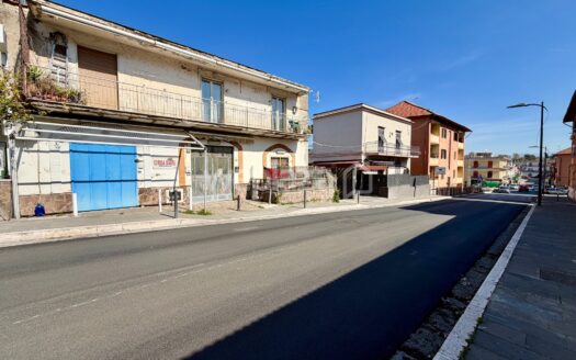 Trilocale in vendita