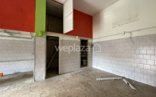 Locale commerciale in vendita