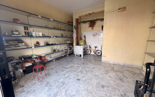 Locale commerciale in affitto
